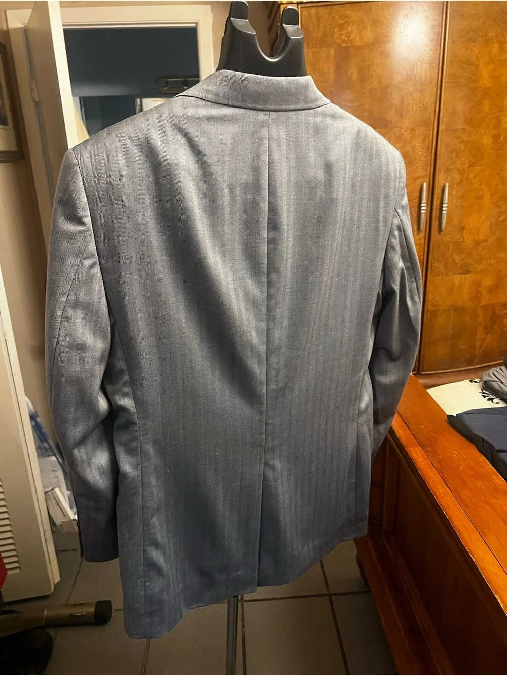 Jos. A. Bank light gray